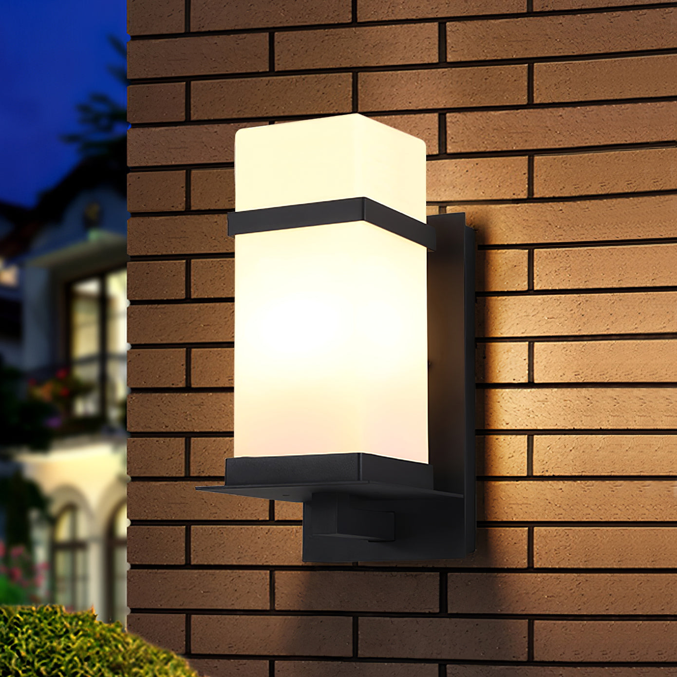 Tarnwick - Waterproof Mcdade IP65 Waterproof Outdoor Wall Light