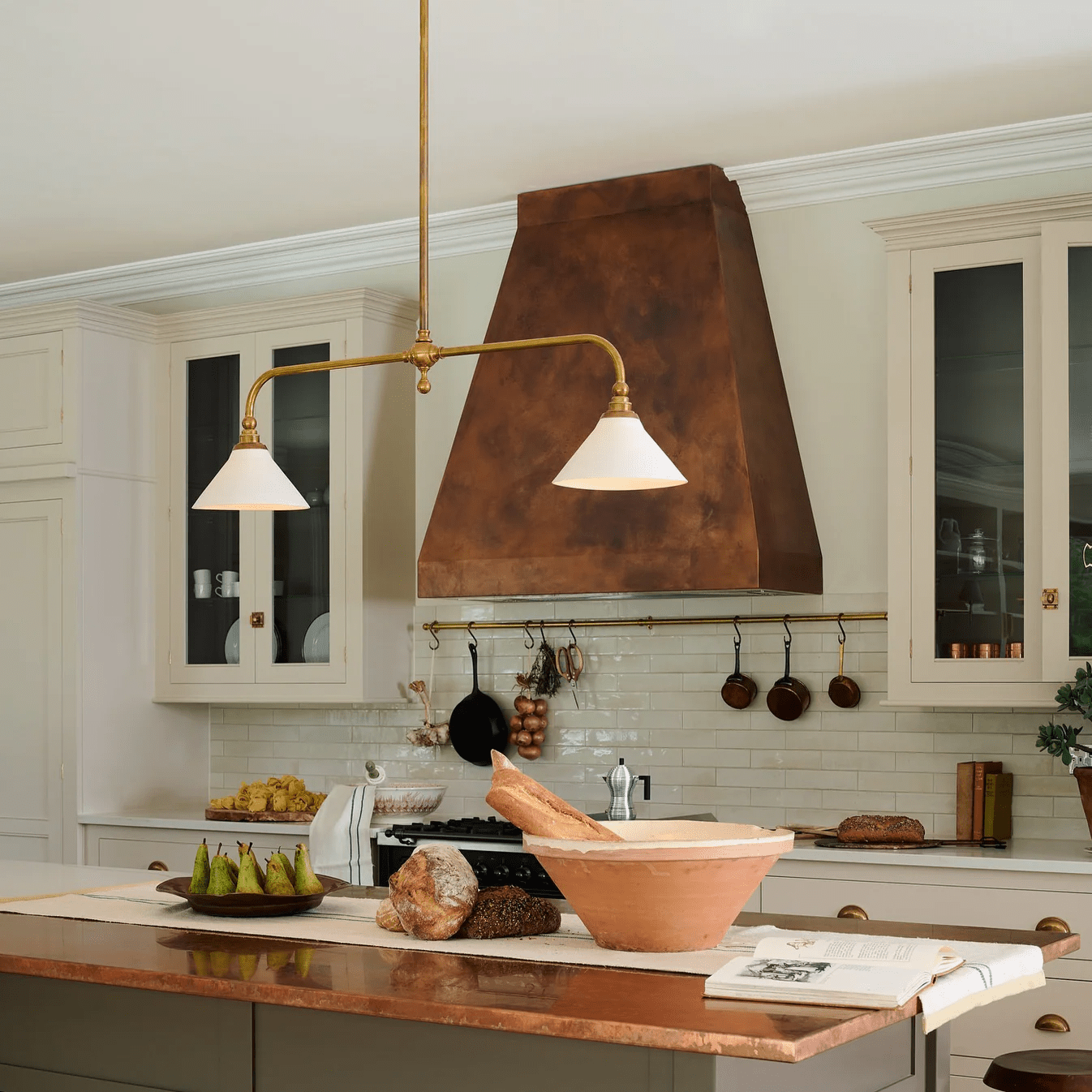 Lunabra – Brass and Ceramic Pendant Light with Adjustable Height