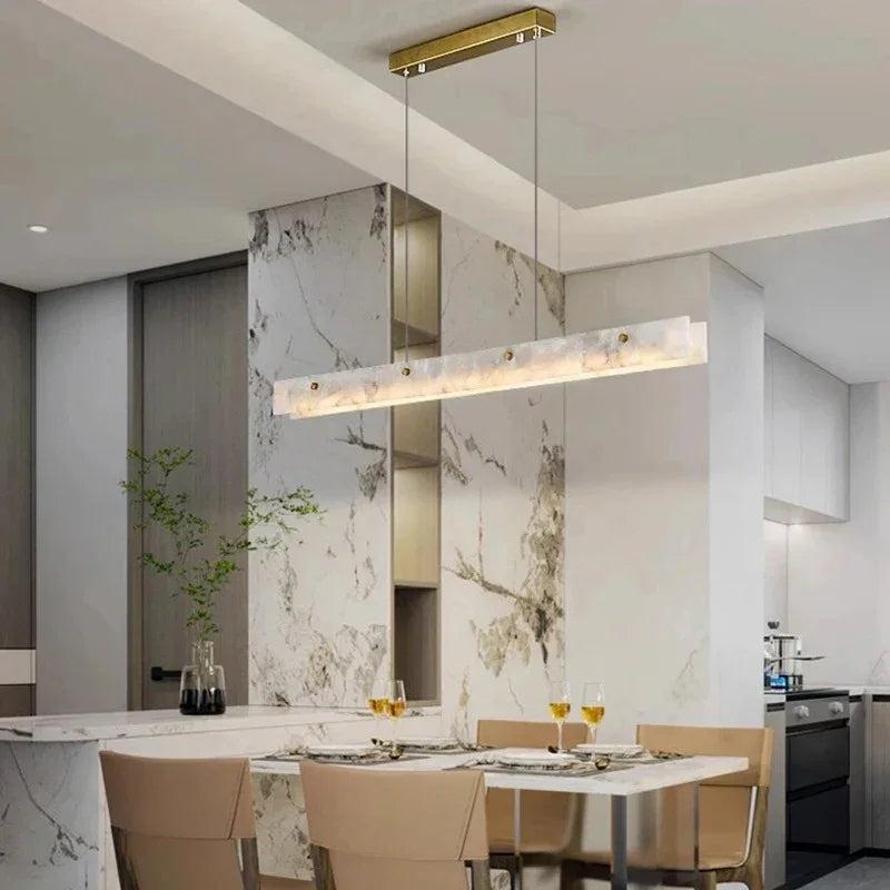 Celestia – Lampada a sospensione in marmo e oro con altezza regolabile