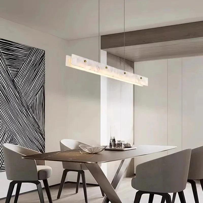 Celestia – Lampada a sospensione in marmo e oro con altezza regolabile