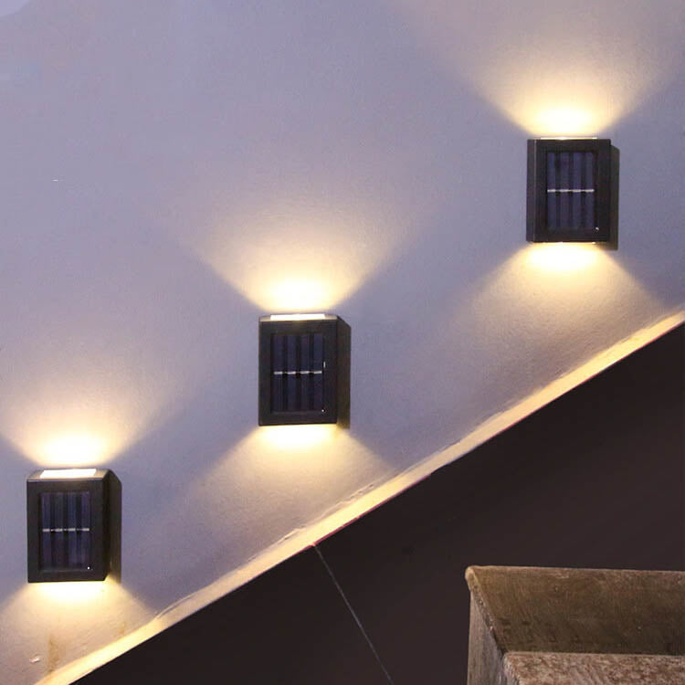 Melvane – Modern négyzet alakú 2 izzós LED napelemes fali lámpa