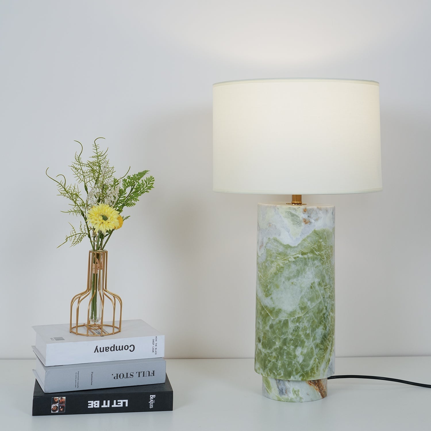Gremora - zelená mramorová stolní lampa s přepínačem na kabelu