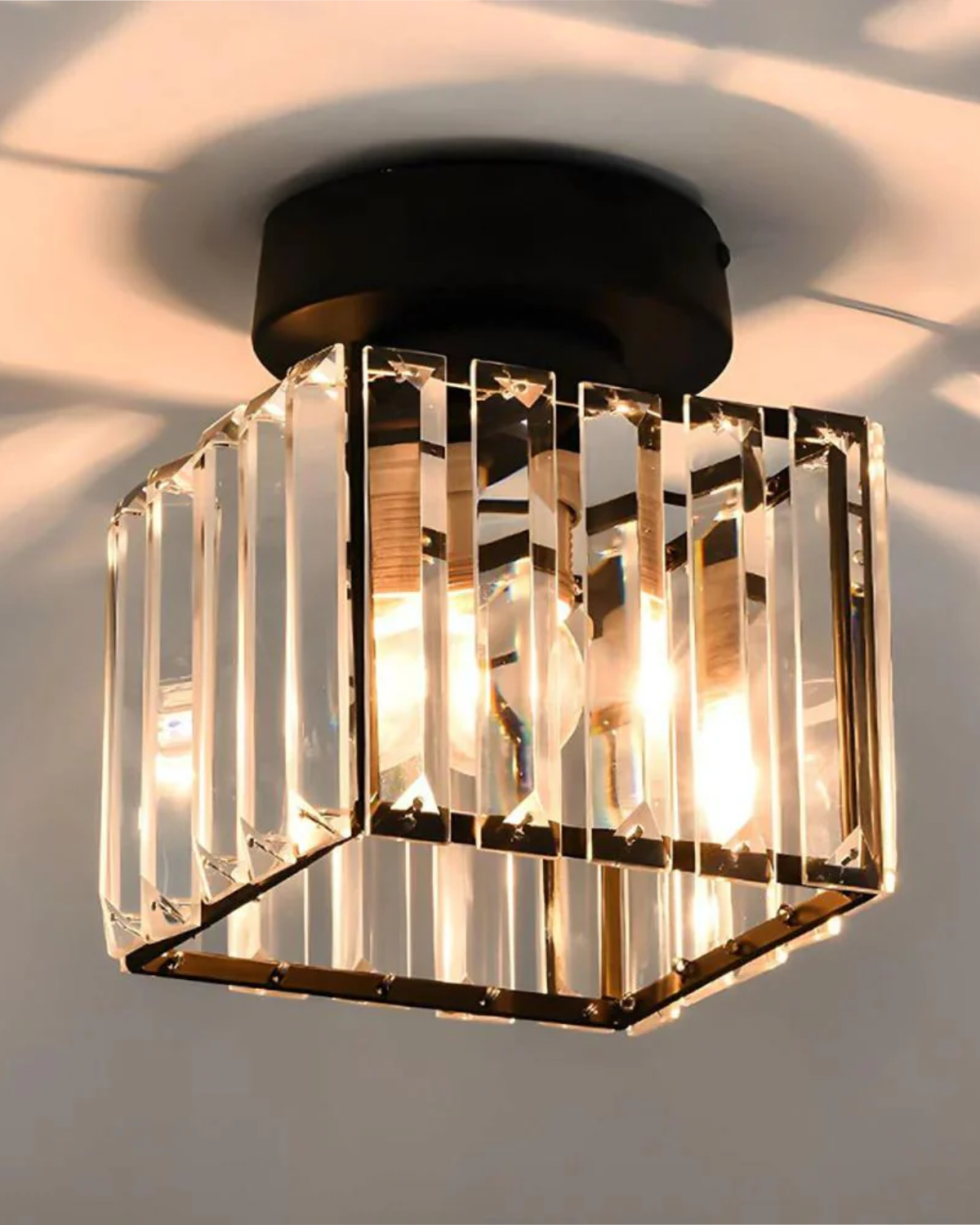 Virenth – La lampada da scrivania classica Prismatique in vetro verde con base dorata