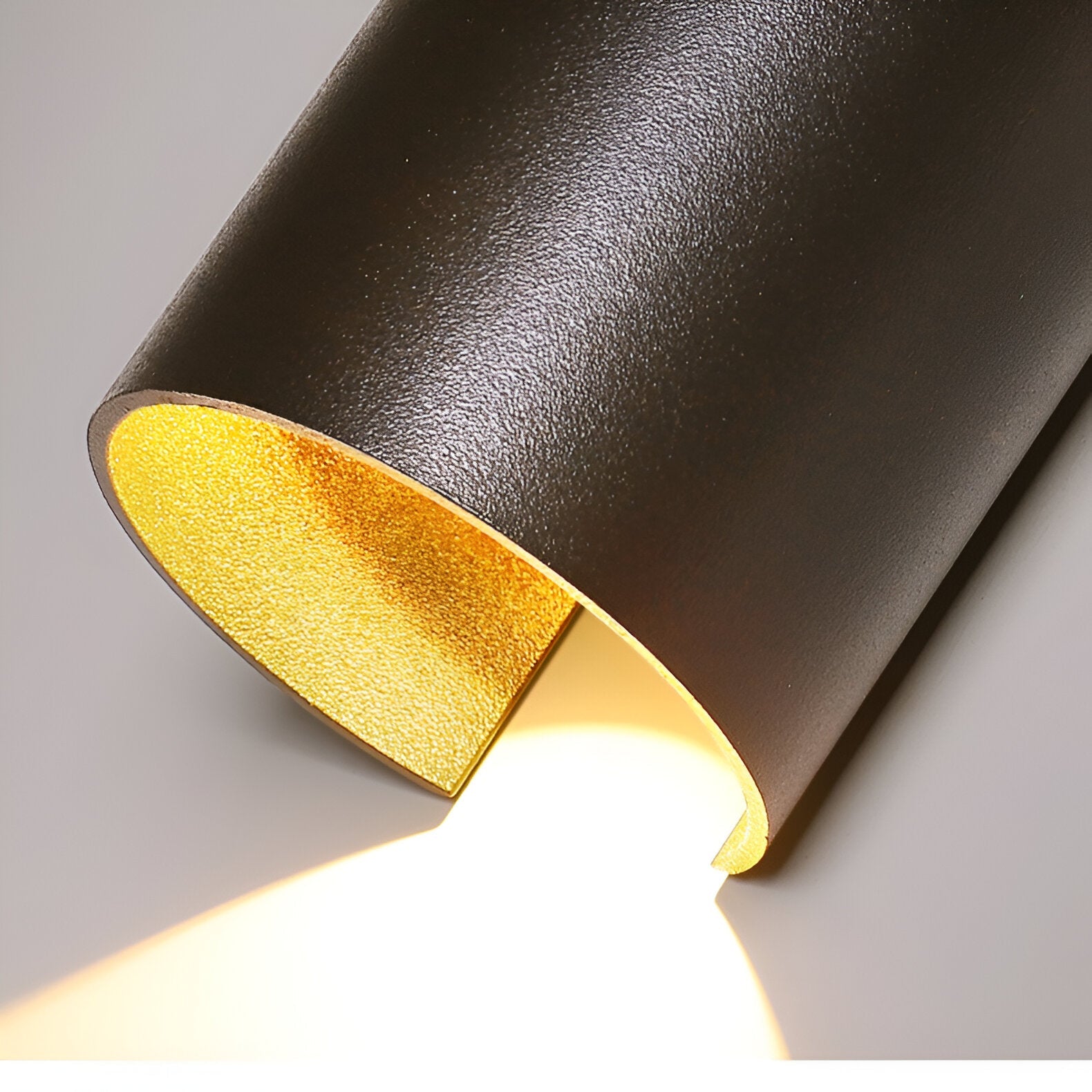 Tubilyn – Nordic Aluminum Long Tube Wall Light