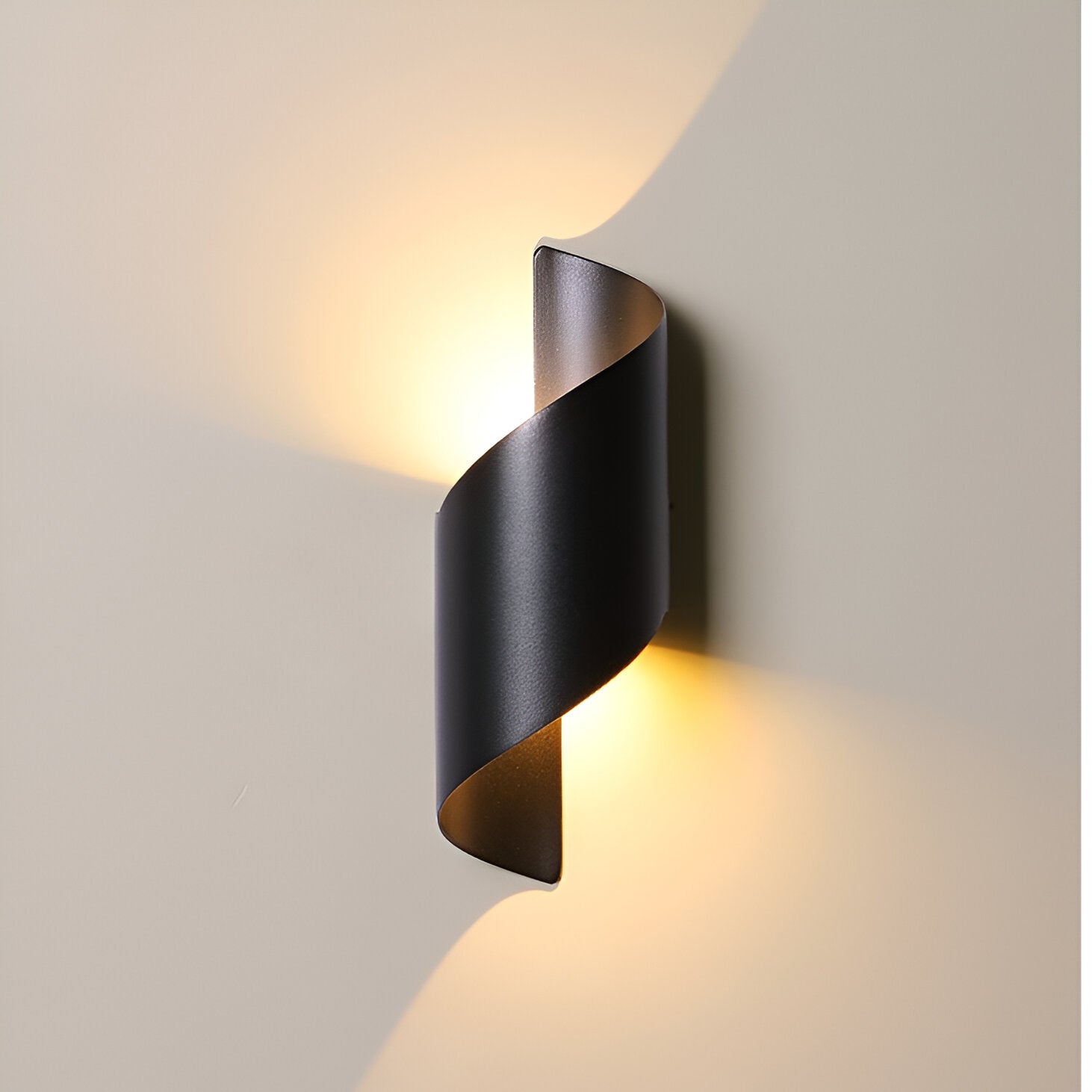 Aluwelle – Nordic Aluminum Wave Wrap Wall Light