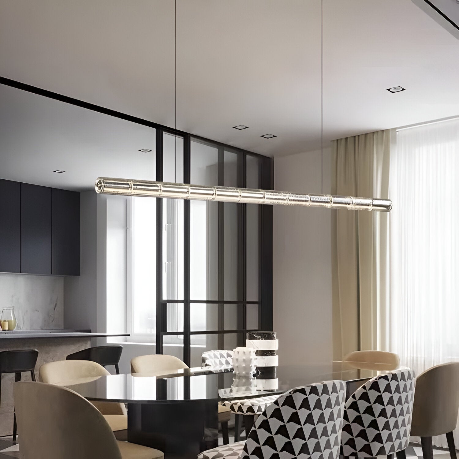 Revion – závěsná lampa z nordického hliníku se skleněným stínidlem