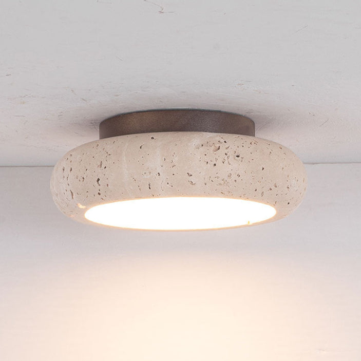 Travura – Retroloftlampe i Travertin
