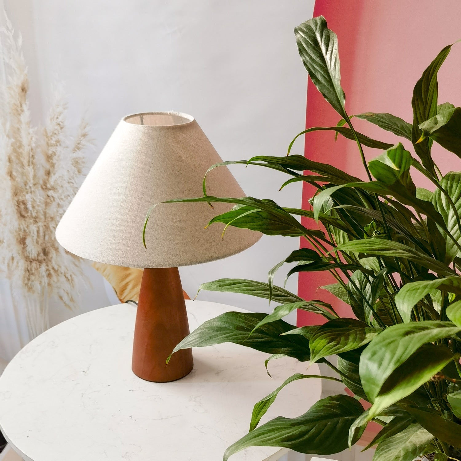 Darnelle - Lampada da tavolo originale in legno massiccio dallo stile retrò