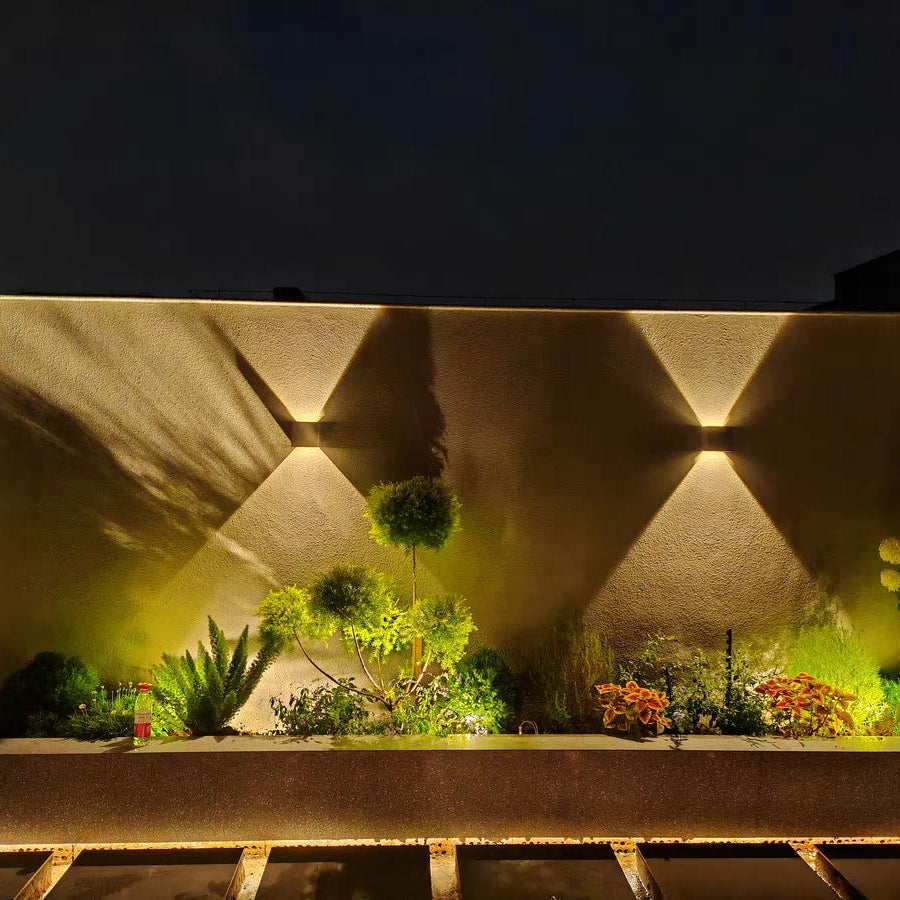 Lumetrax – Minimalist Stone Travertine Cube Wall Light