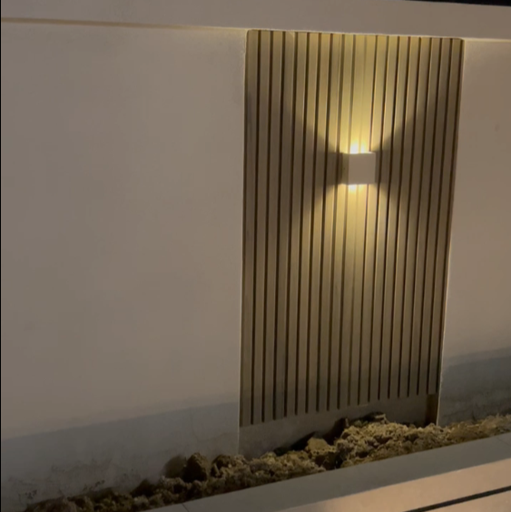 Lumetrax – Minimalist Stone Travertine Cube Wall Light