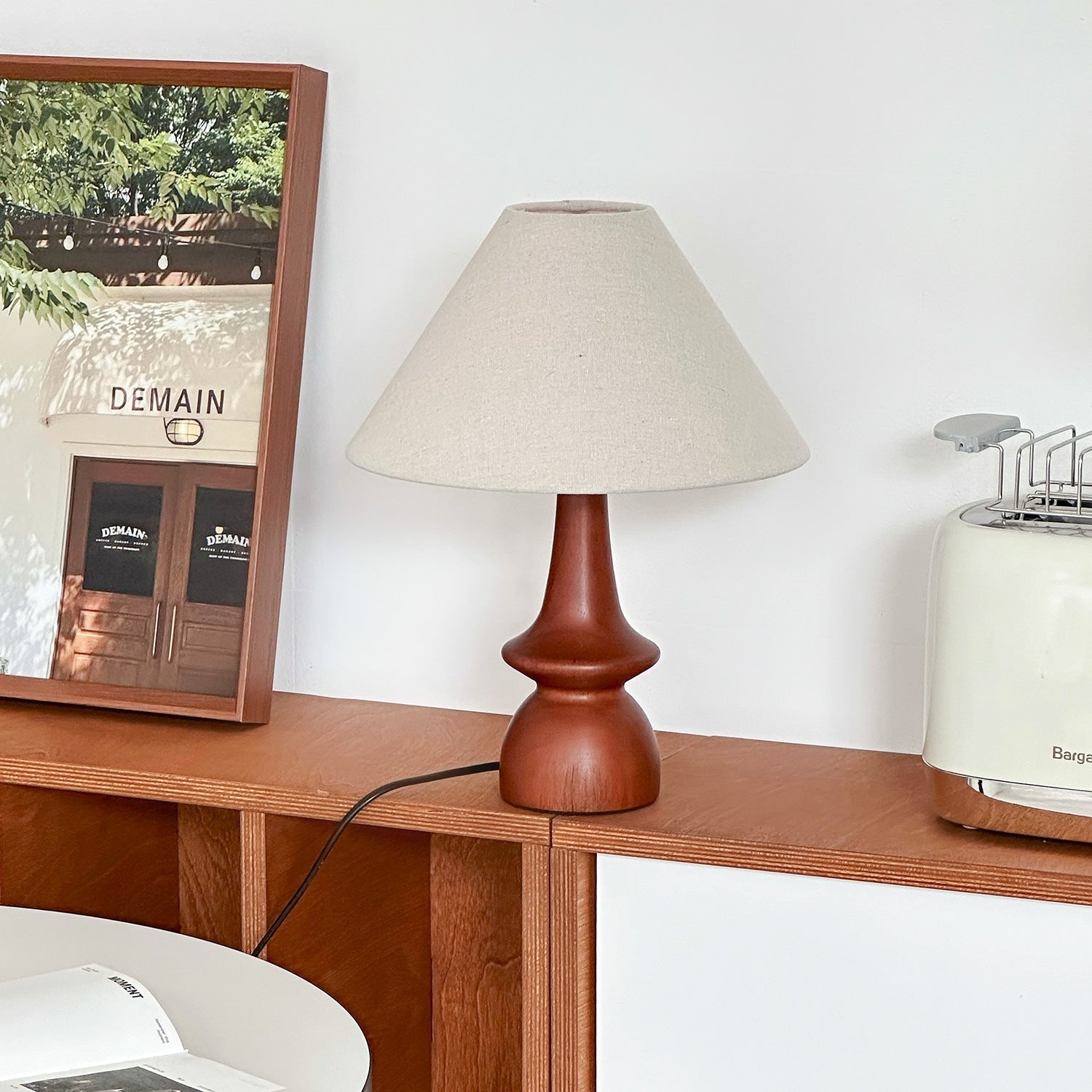 Avenleigh - Lampada da Tavolo in Legno Massiccio d'Epoca