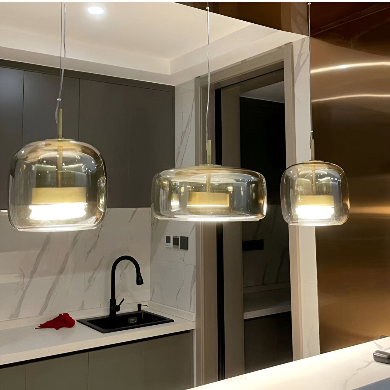 Vetrail - Retro Modern Glass LED Pendant Light