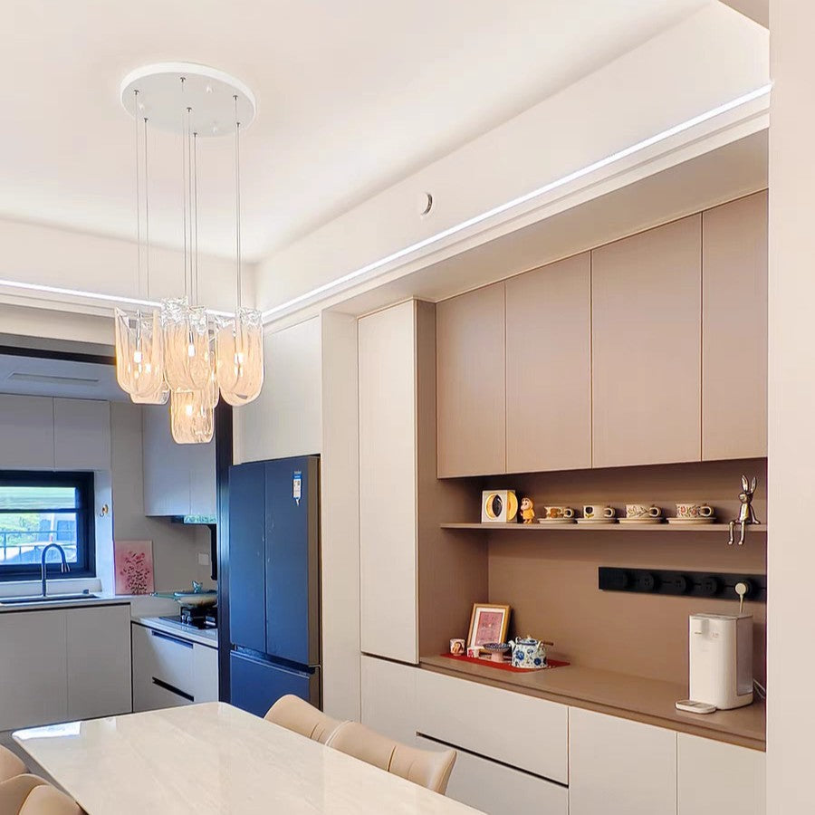 Nuvellis - italský lehký lustr z mléčného skla