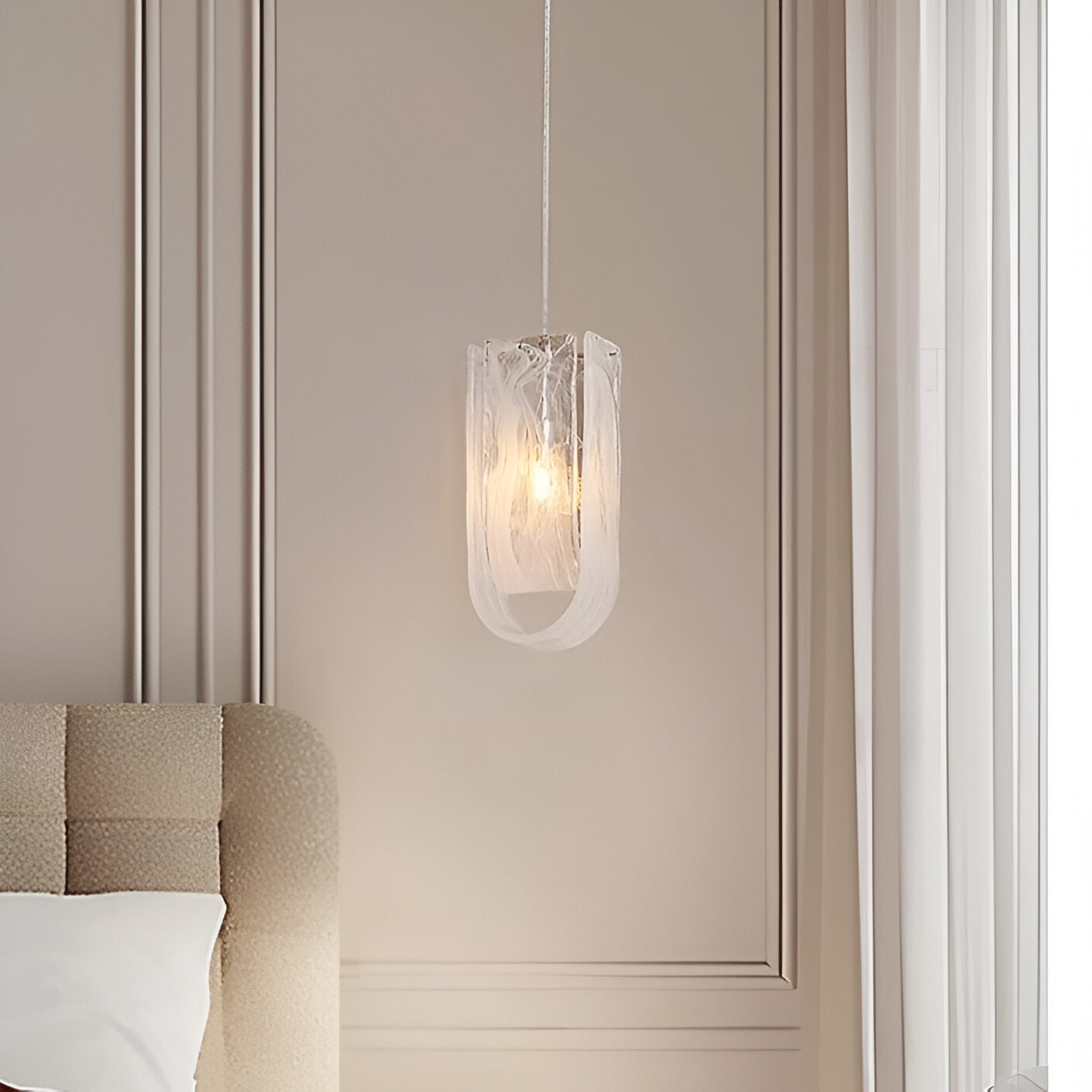 Nuvellis - italský lehký lustr z mléčného skla