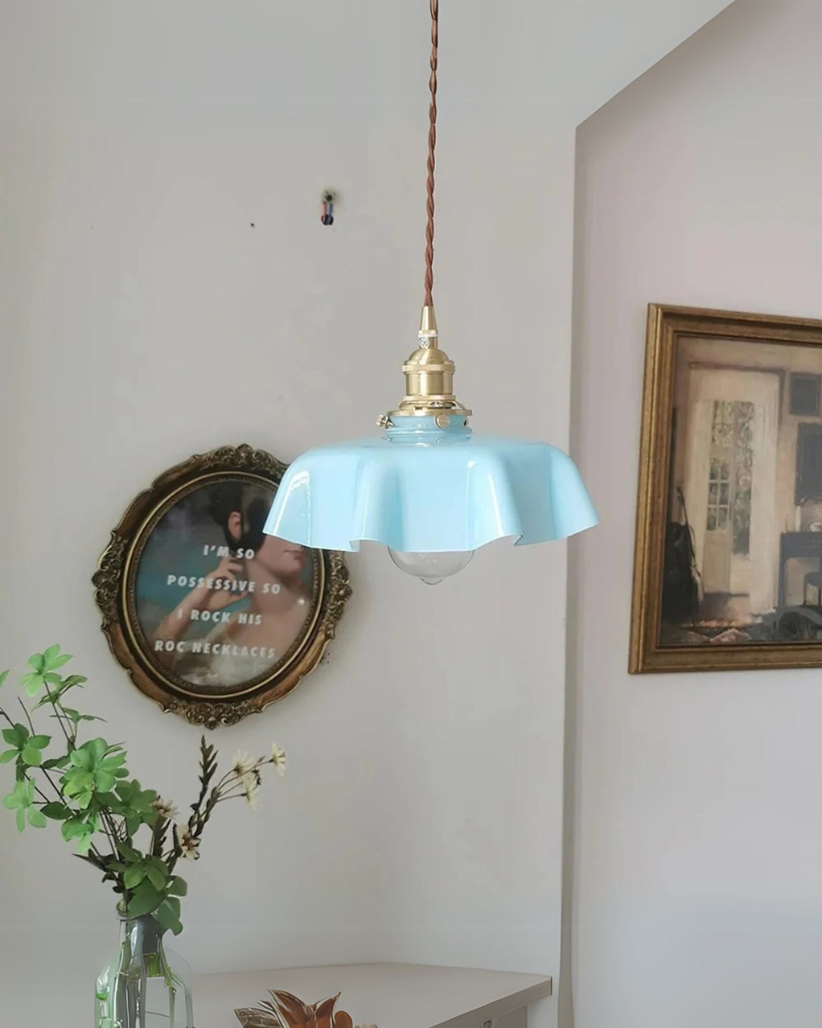 Velmira – Luz Moderna de Resplandor Encantador