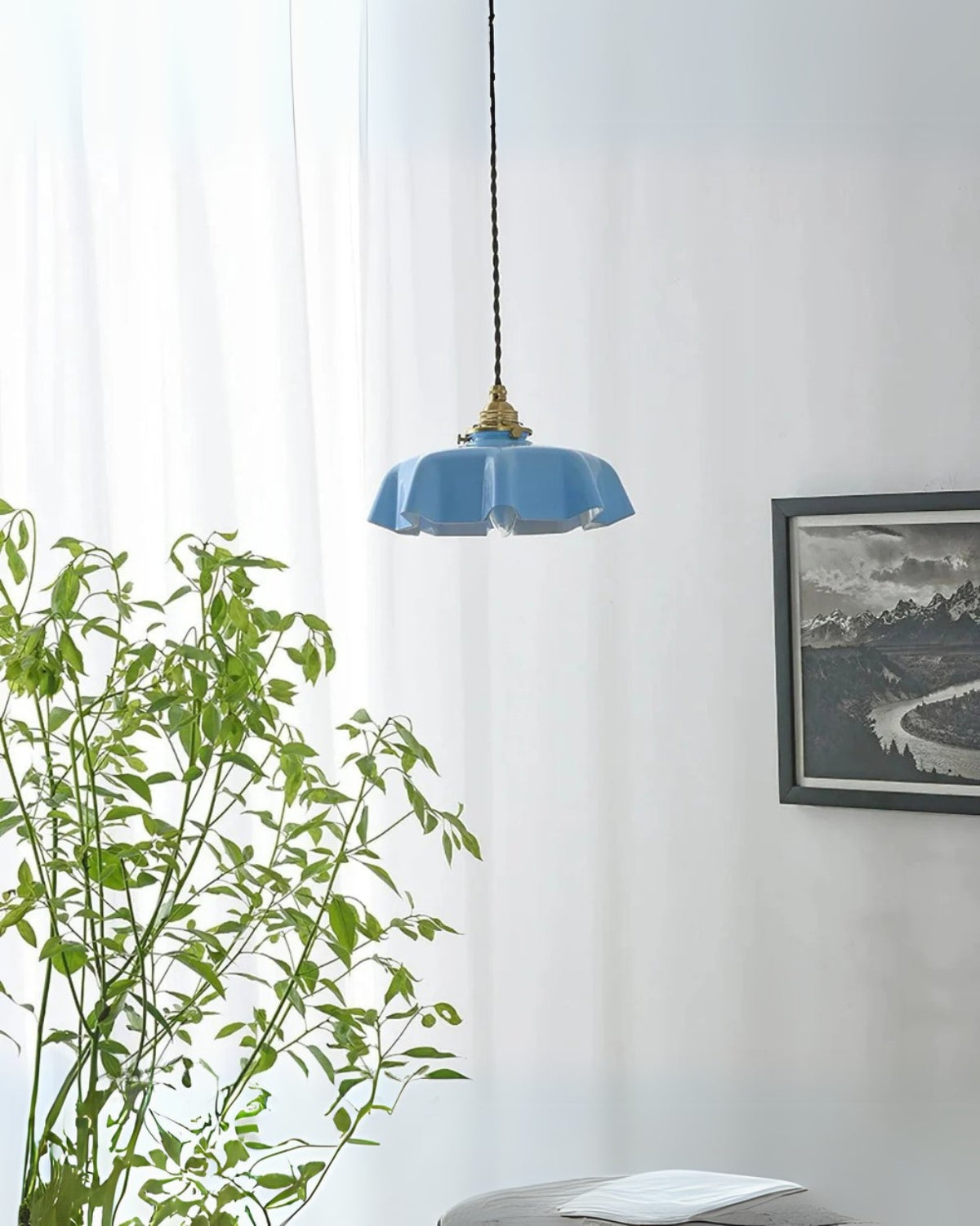 Velmira – Luz Moderna de Resplandor Encantador