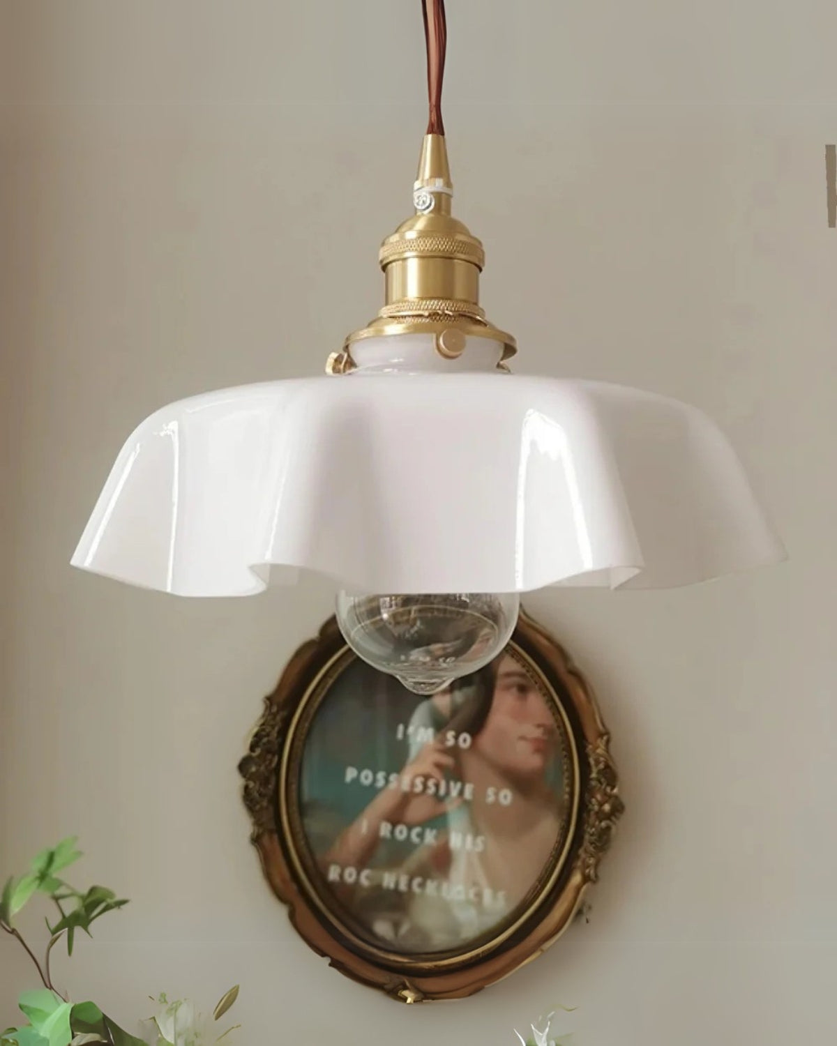 Velmira – Luz Moderna de Resplandor Encantador