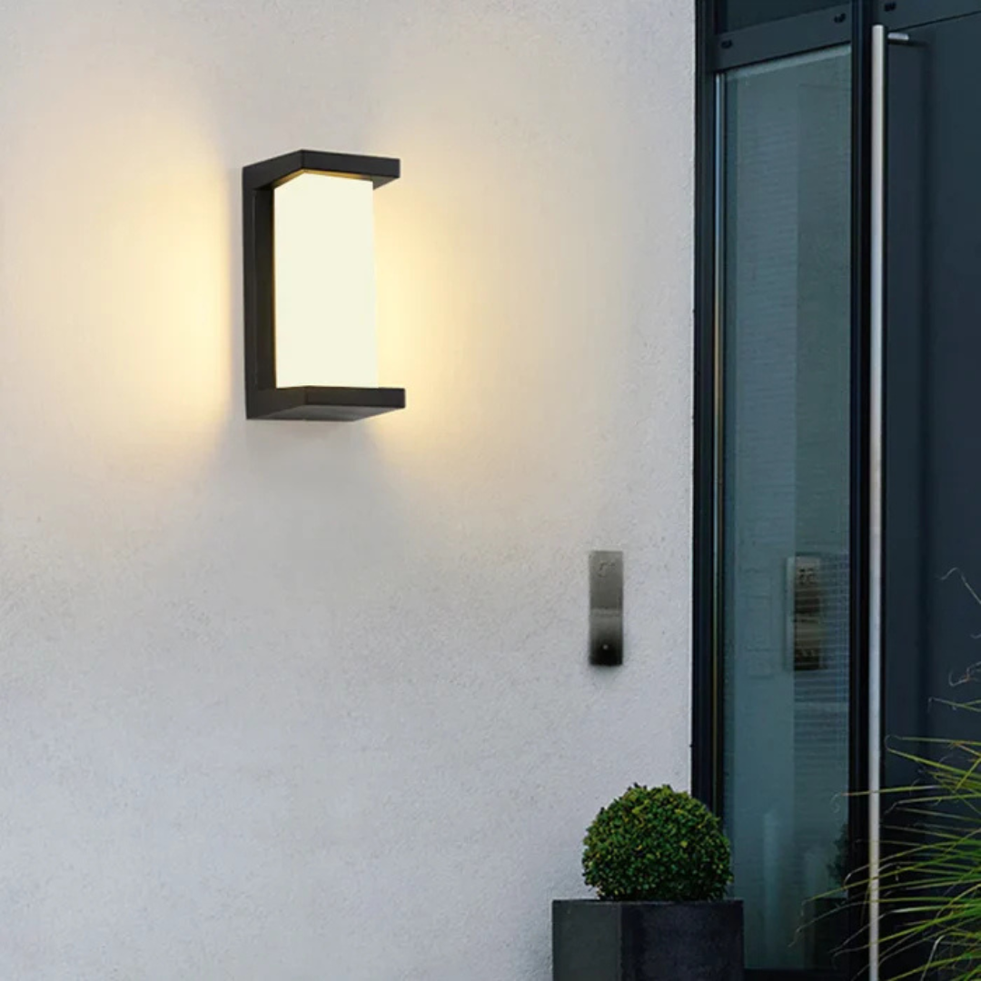Sorenza – Outdoor Motion Sensor LED Wall Lamp For Garden And Entrance