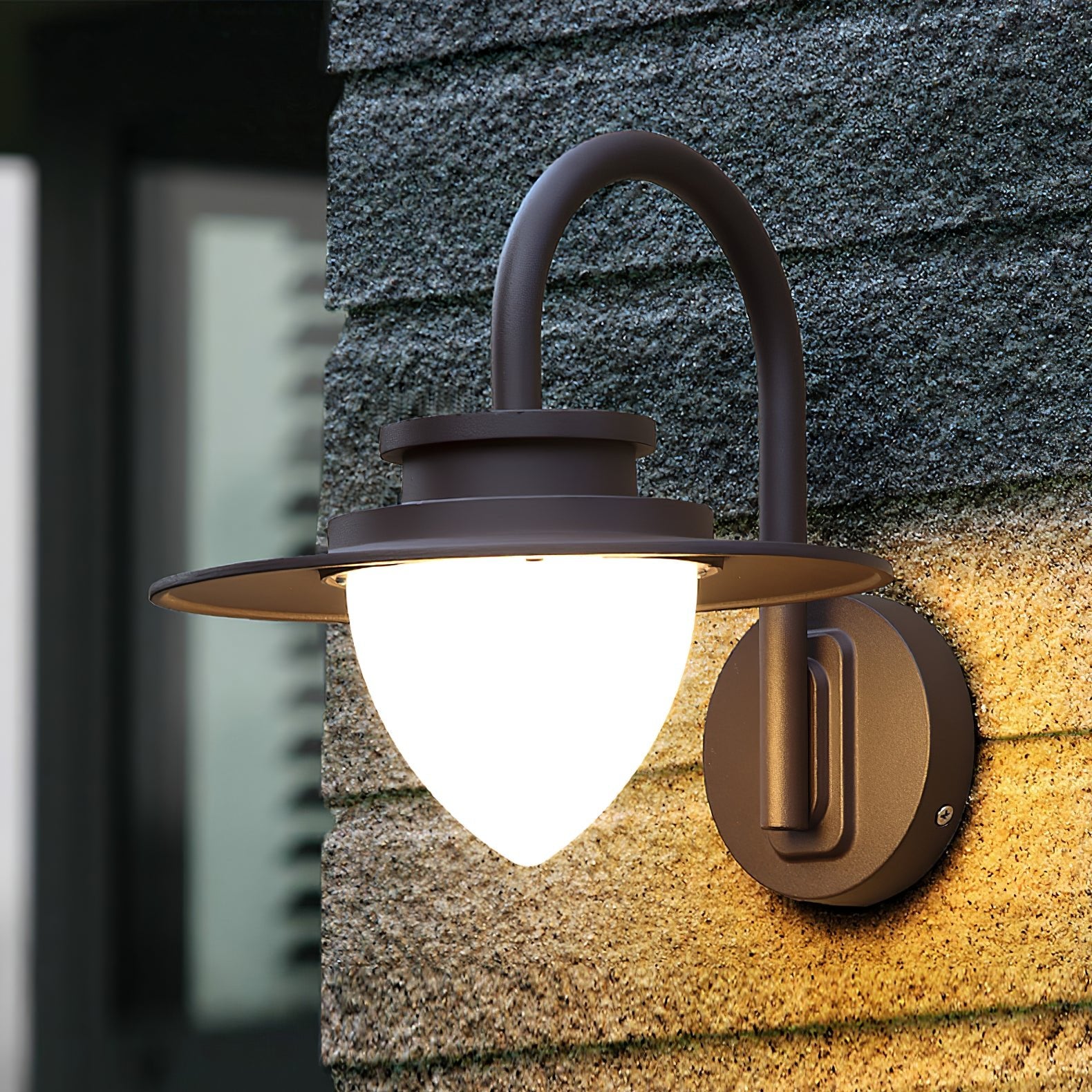 Sylvoro - Applique murale extérieure en pomme de pin