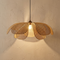 Solviera - Lampada a sospensione a petali intrecciati in rattan