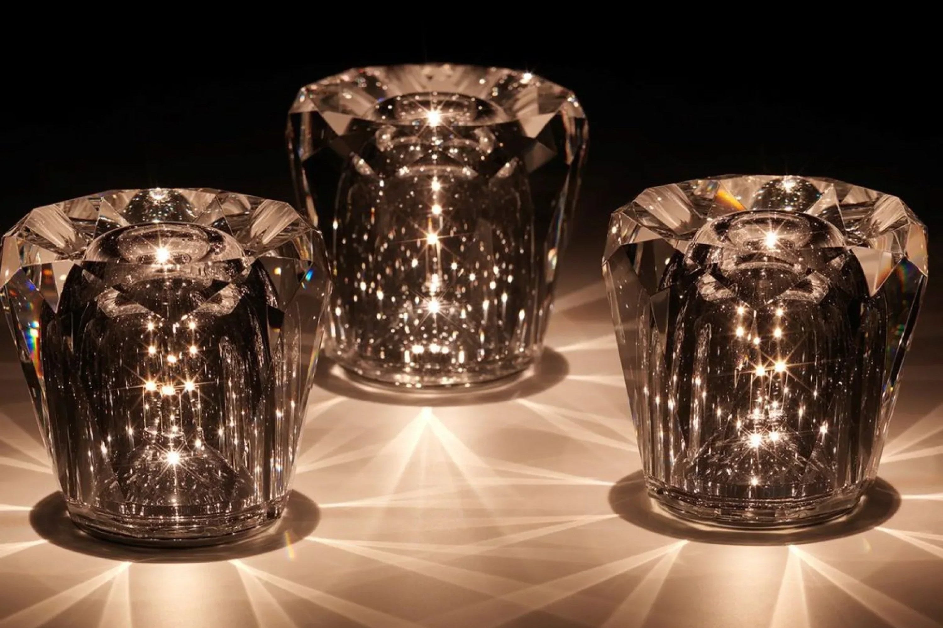 Liorael - Lampada da tavolo a LED ricaricabile con cristallo, design a diamante senza fili