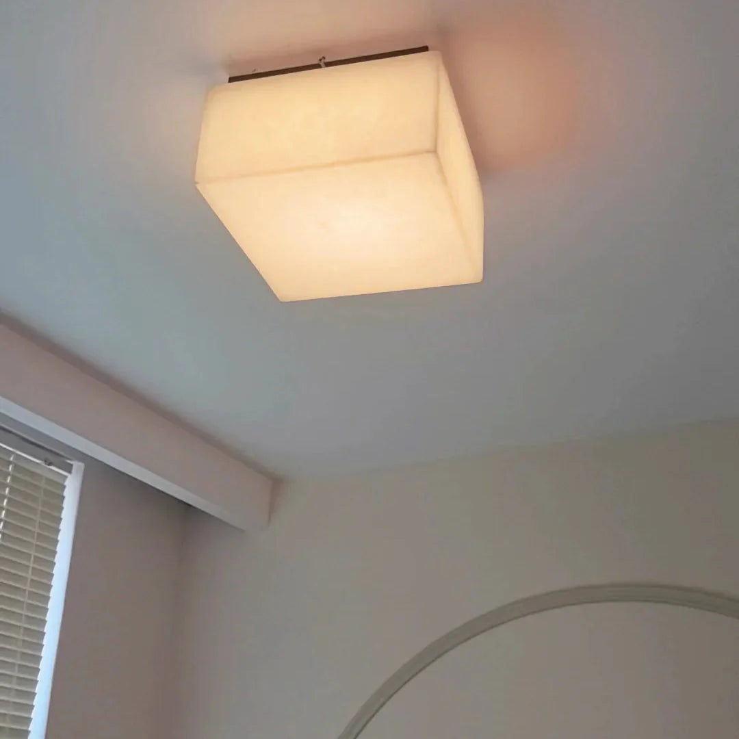 Rivelle – Lámpara de techo minimalista de alabastro