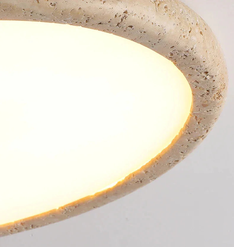 Alvessa – Stropní lampa z travertinového kamene, zapuštěná