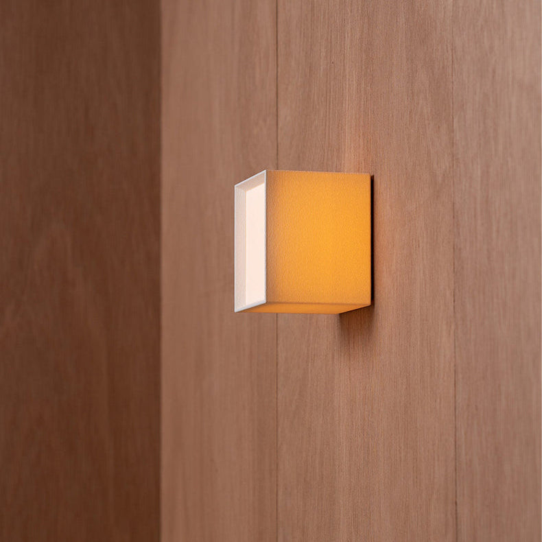 Travelle – Lámpara de pared con pantalla de tela estilo Japandi