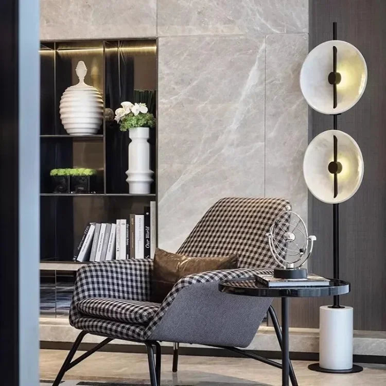 Caelita – Lampe sur pied moderne à forme douce