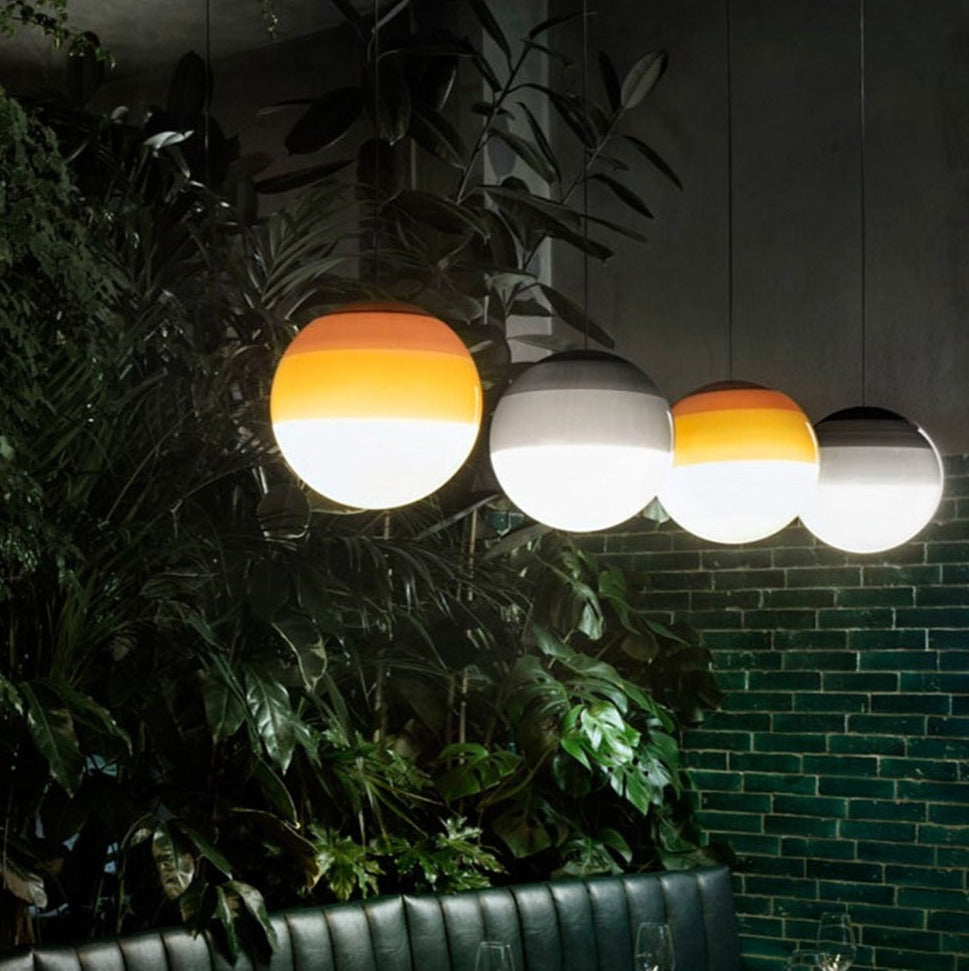 Caelo – Modern Gradient Glass Pendant Light