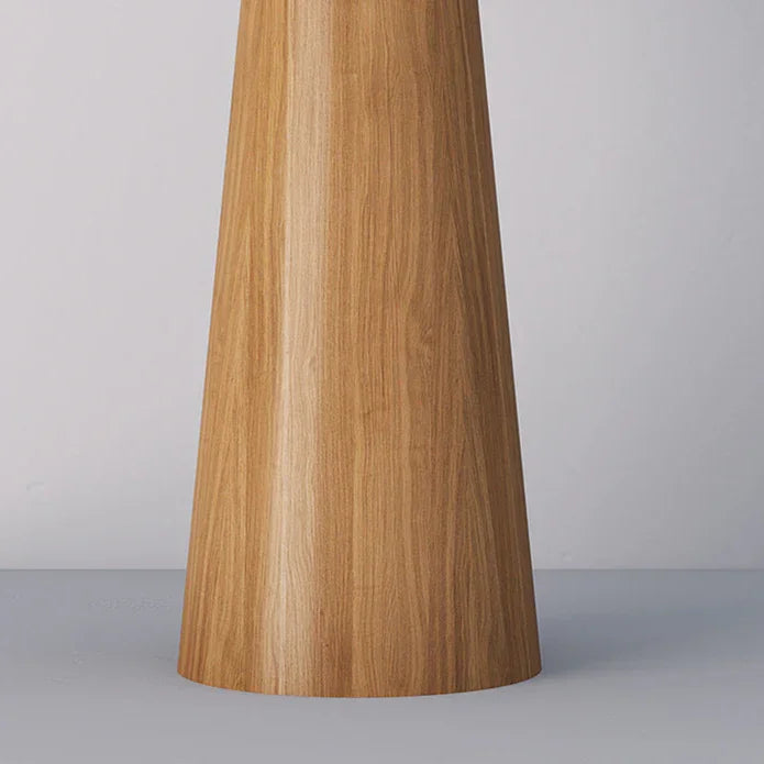 Norei – moderní stolní a podlahová lampa pro dvojí použití