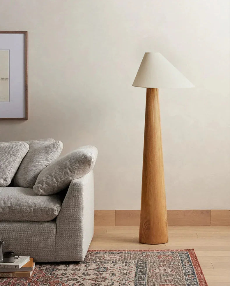 Theryn – Bonfilia Gulvlampe i Træ