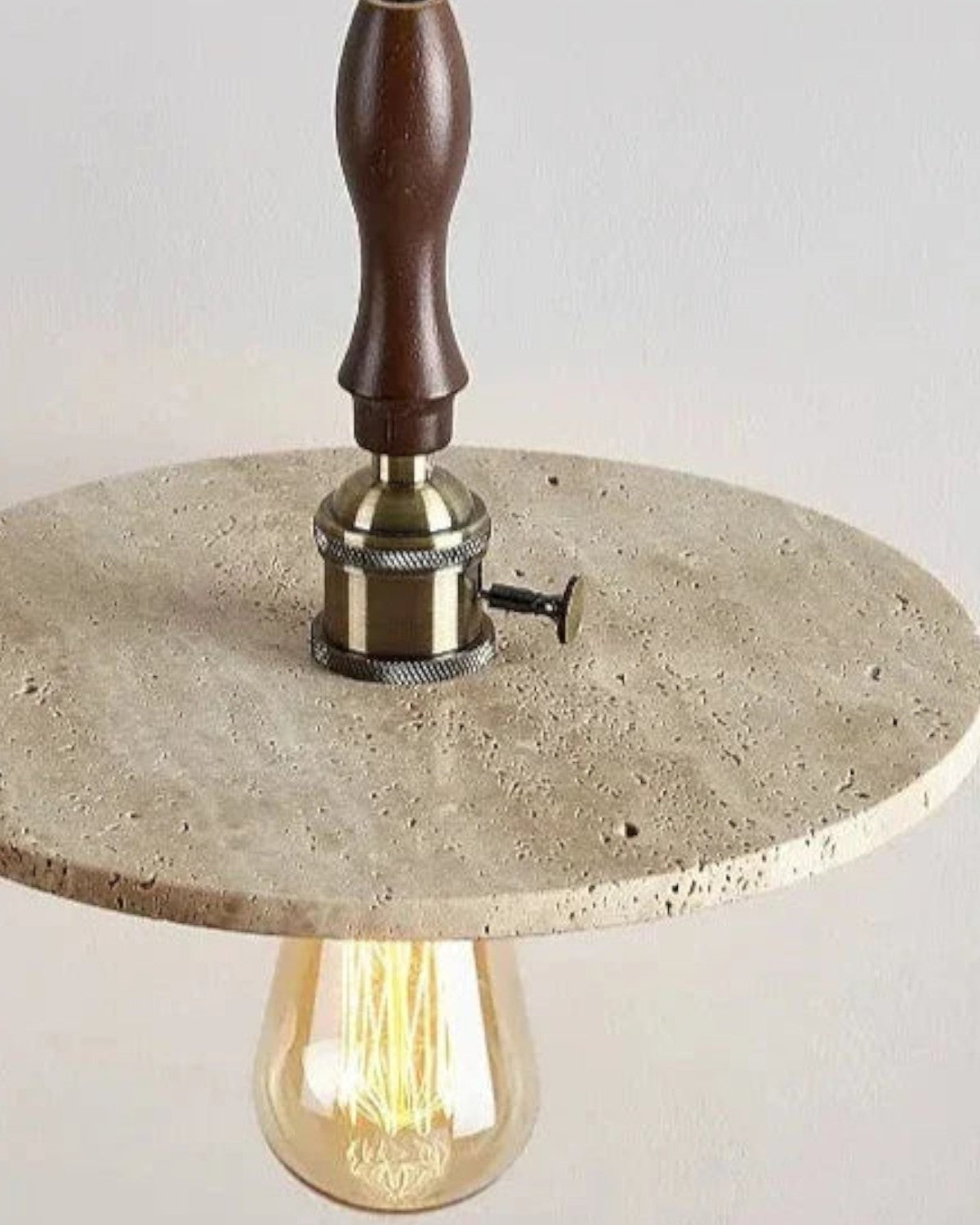 Lior – Rå Solhvervsstil Moderne Lys