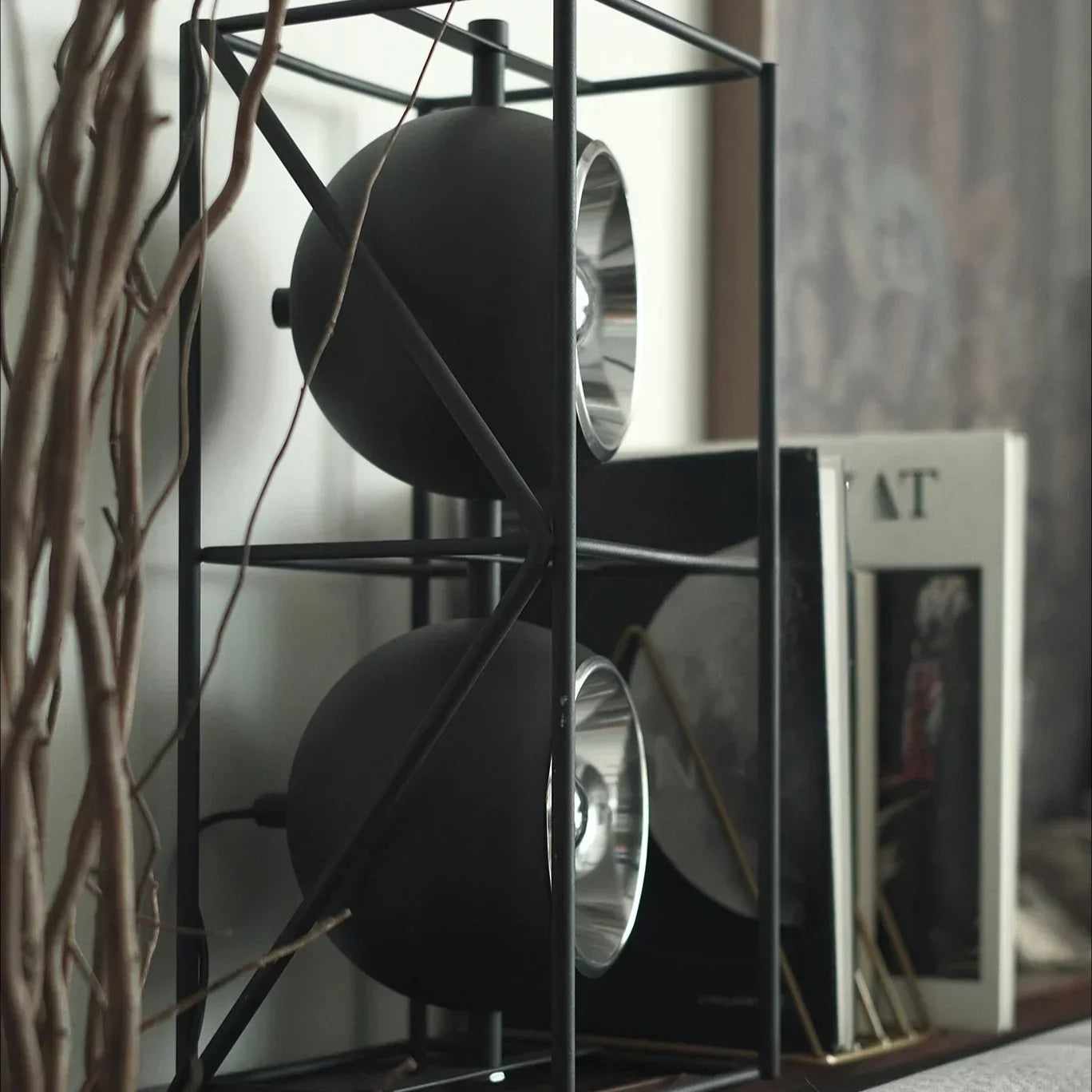 Nuvira – Lámpara de pie moderna y minimalista