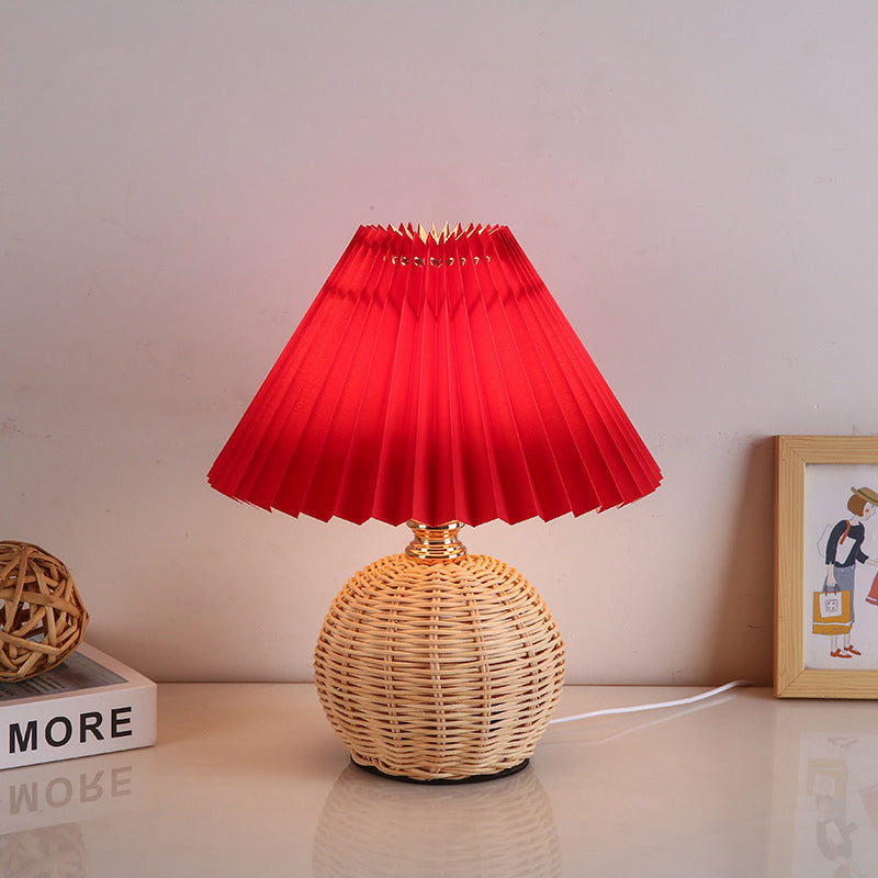Aurevynn - Rattanstof Konisk LED Bordlampe