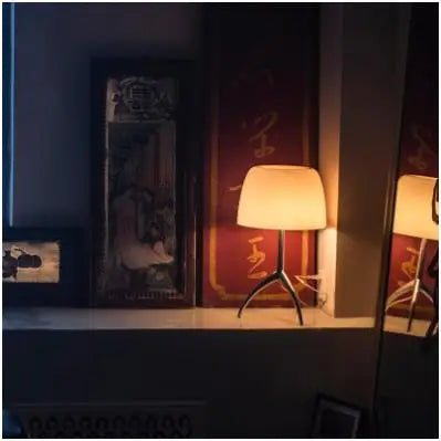 Orluné – Bauhaus Tripod Desk Lamp