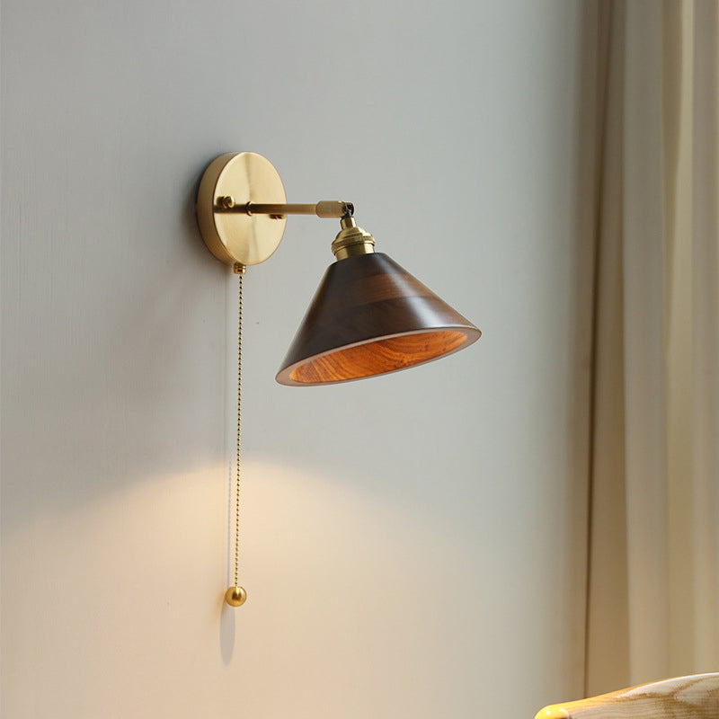 Nordivane – Scandinavian Brass Wood Wall Sconce 1 Light