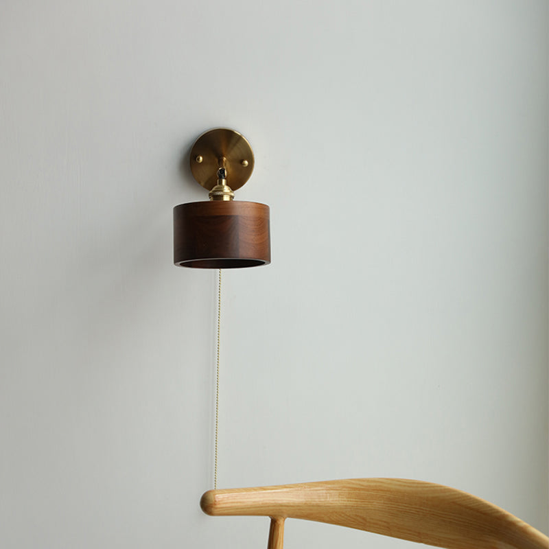 Nordivane – Scandinavian Brass Wood Wall Sconce 1 Light