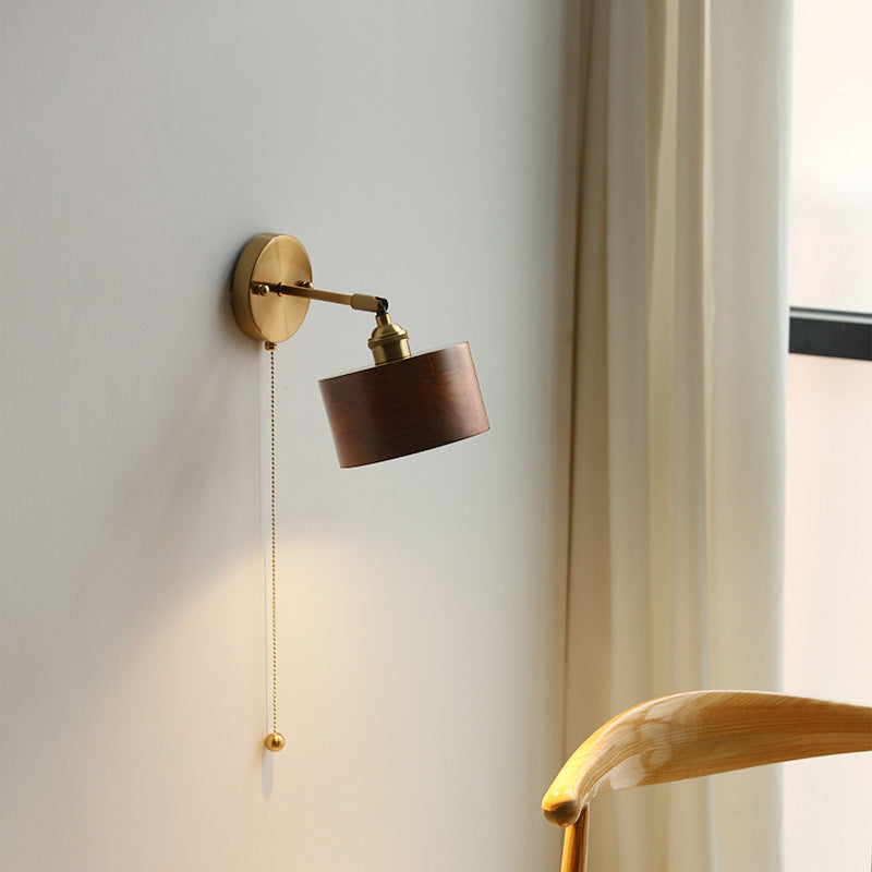Nordivane – Scandinavian Brass Wood Wall Sconce 1 Light