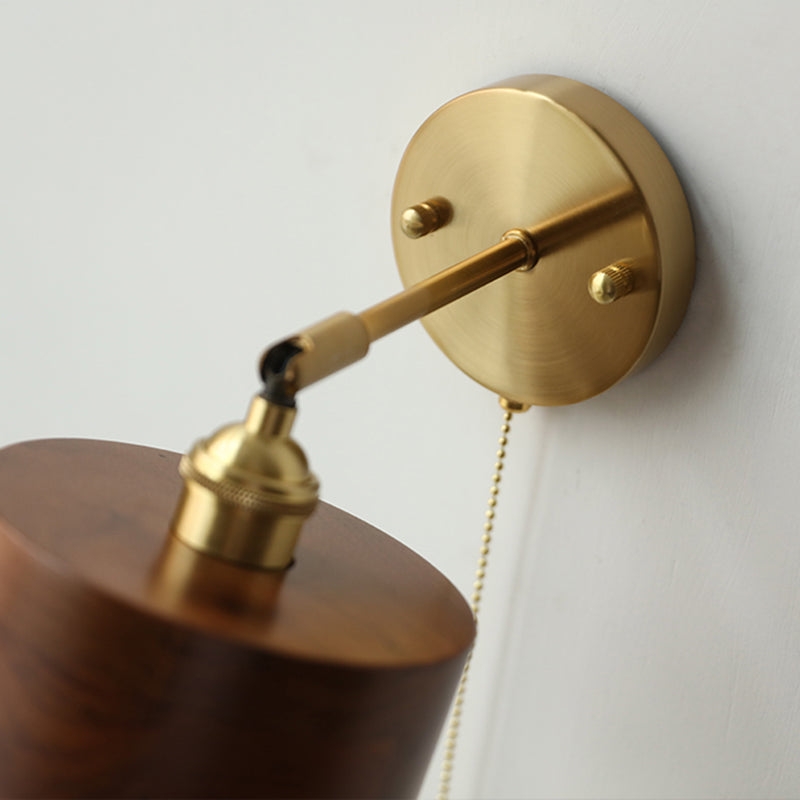 Nordivane – Scandinavian Brass Wood Wall Sconce 1 Light