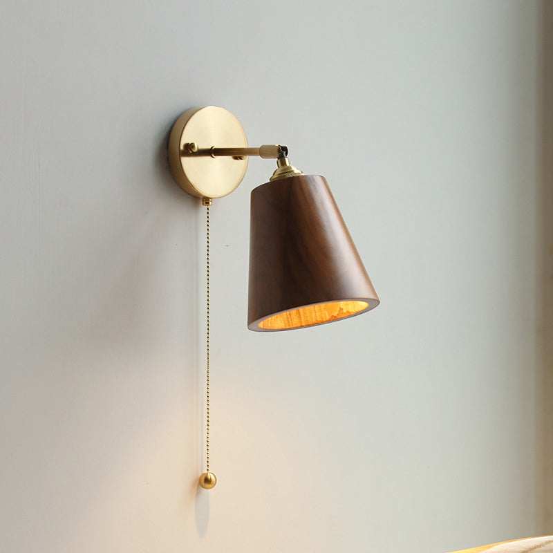 Nordivane – Scandinavian Brass Wood Wall Sconce 1 Light