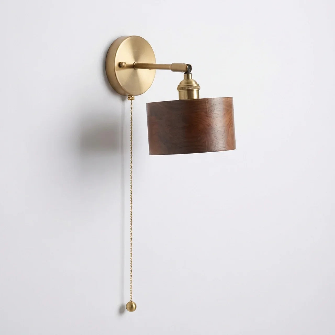 Nordivane – Scandinavian Brass Wood Wall Sconce 1 Light