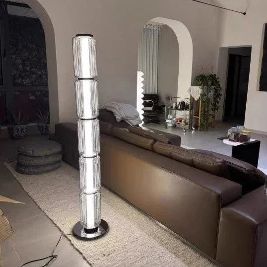 Orvalen – Návrhářská stojací lampa