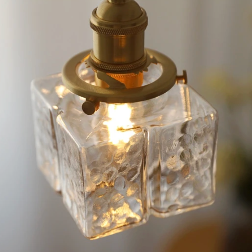 Urevyn – Retro závěsná skleněná lampa
