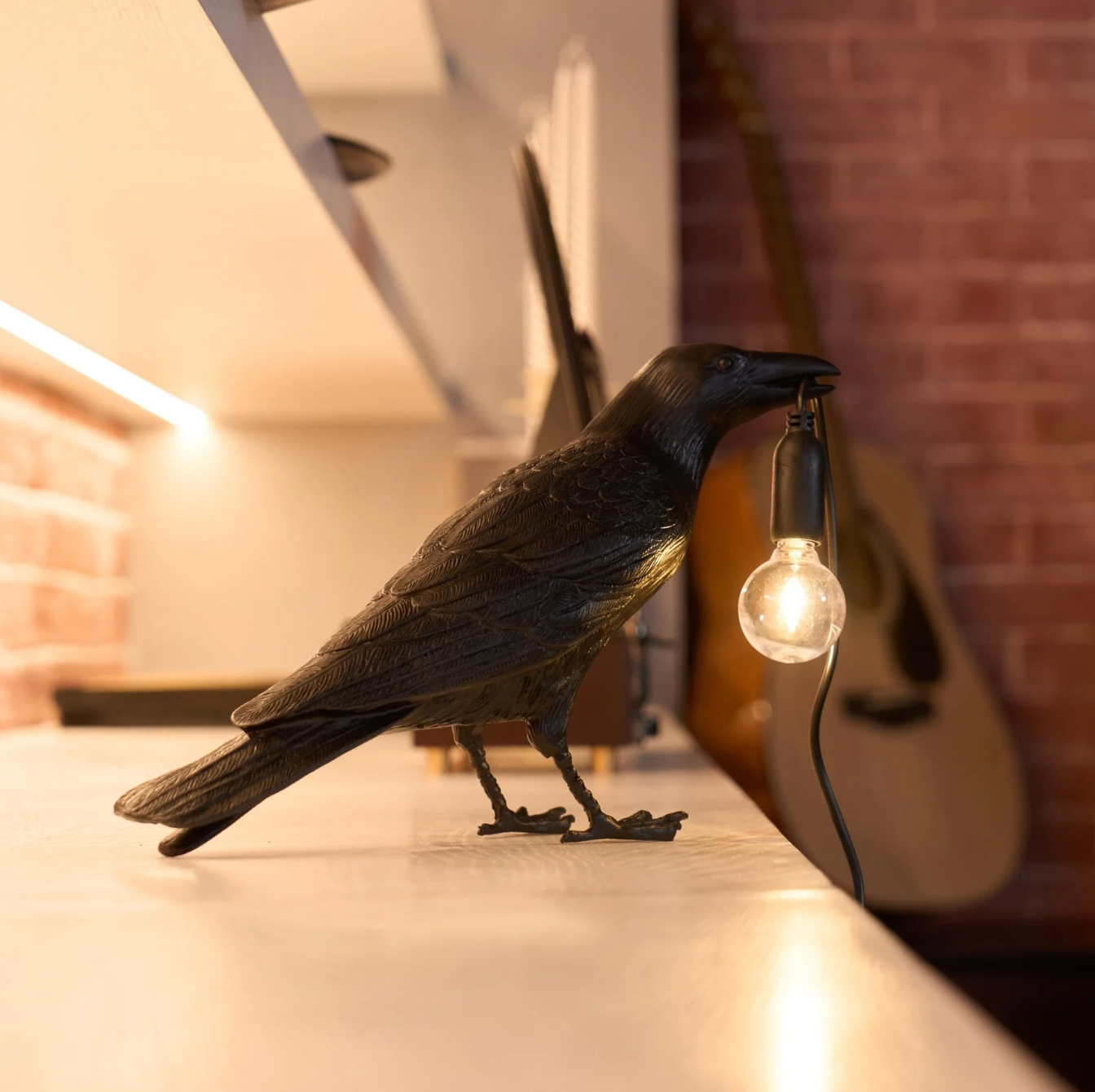 Corvane - Lampada da tavolo a forma di uccello