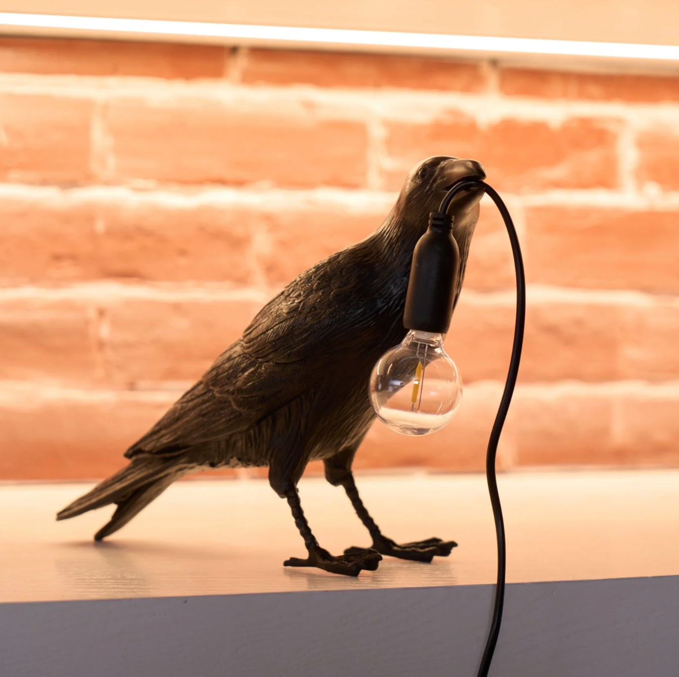 Corvane - Lampada da tavolo a forma di uccello