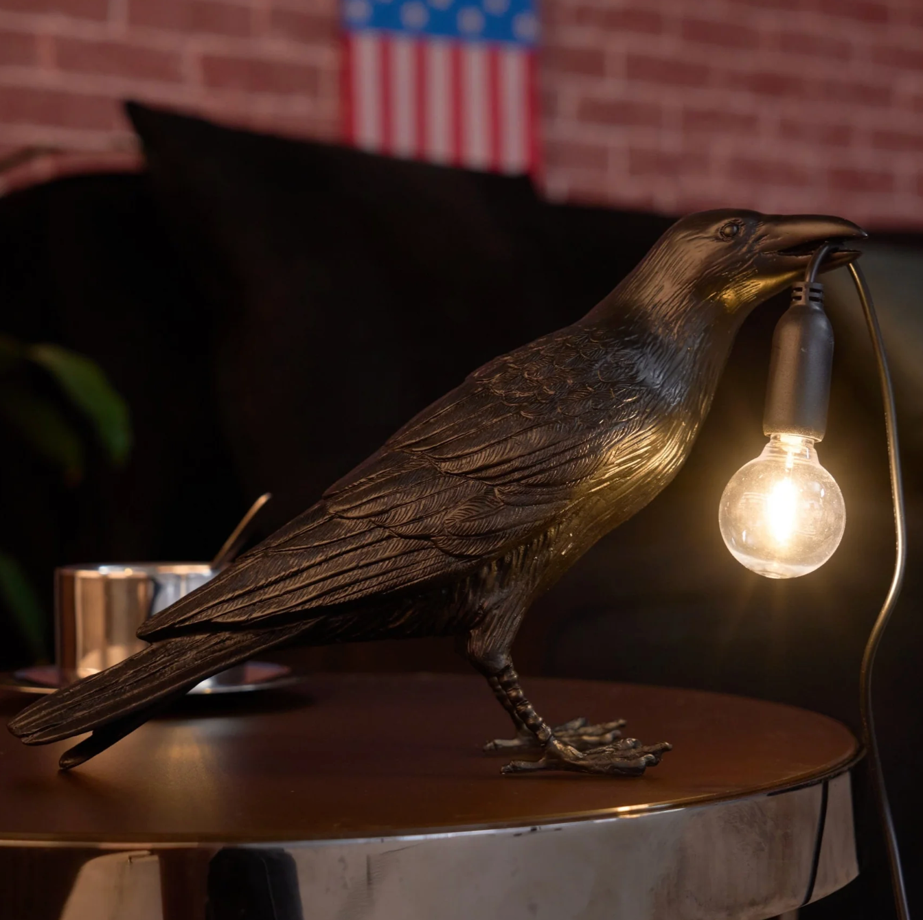 Corvane - Lampada da tavolo a forma di uccello