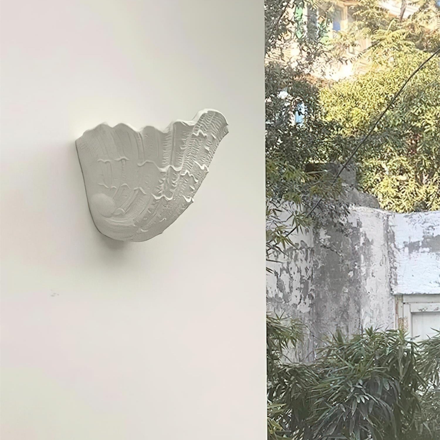 Coquillaire – Lámpara de pared con concha de yeso escultórica