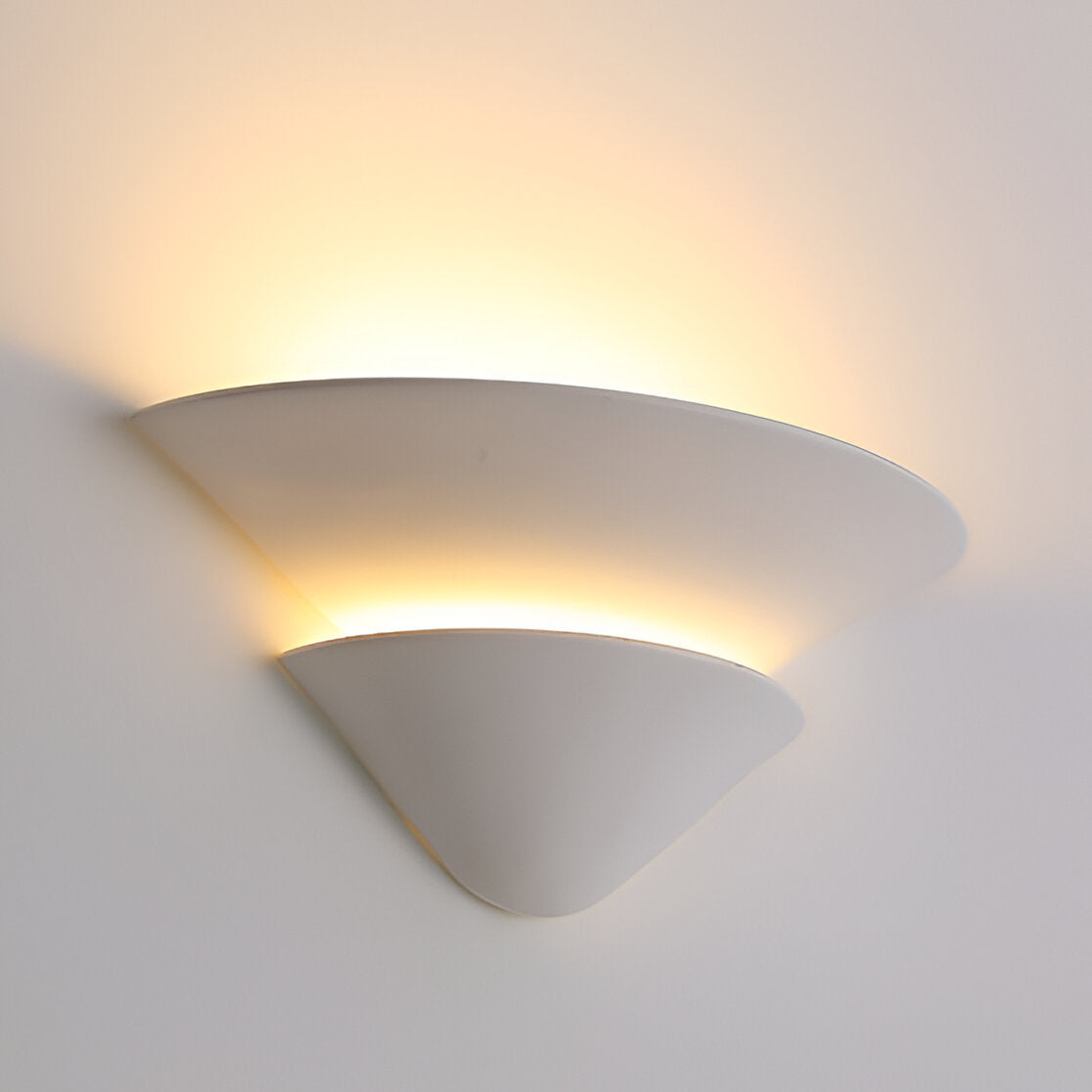 Shellorei – Wabi-Sabi Plaster Wall Light