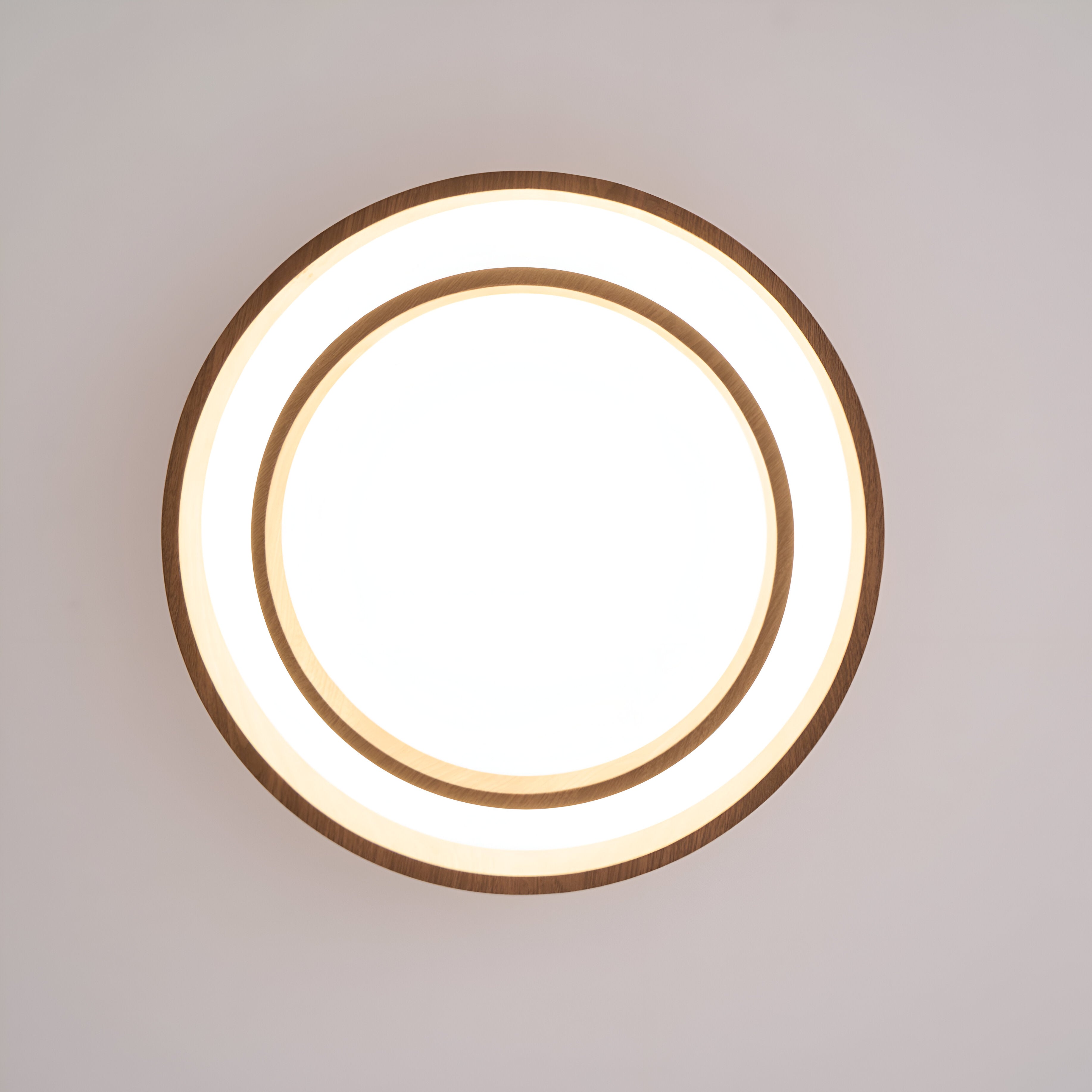 Vaarek – Nordic Acrylic LED Ceiling Light